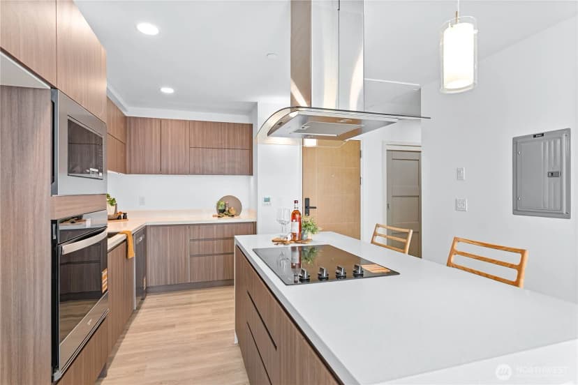 Property photo for 1019 Granary Avenue #402, Bellingham photo 7