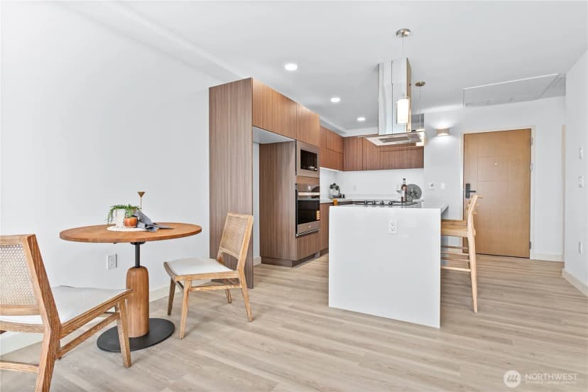 Property photo for 1019 Granary Avenue #402, Bellingham photo 9