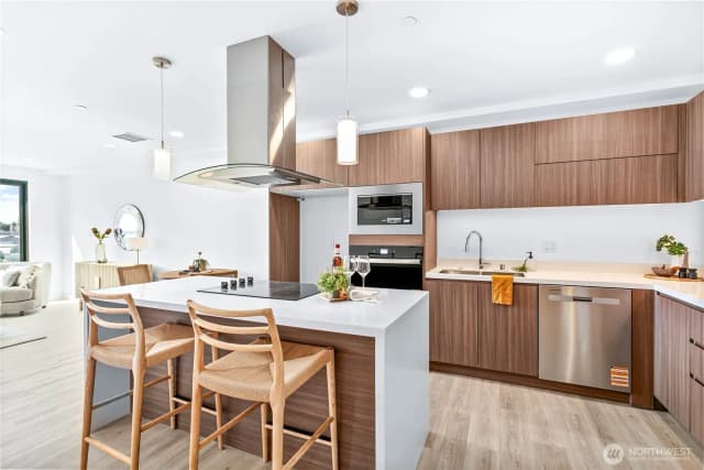 Property photo for 1019 Granary Avenue #402, Bellingham photo 5