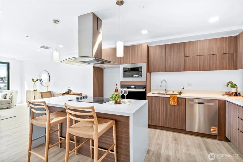 Property photo for 1019 Granary Avenue #402, Bellingham photo 5