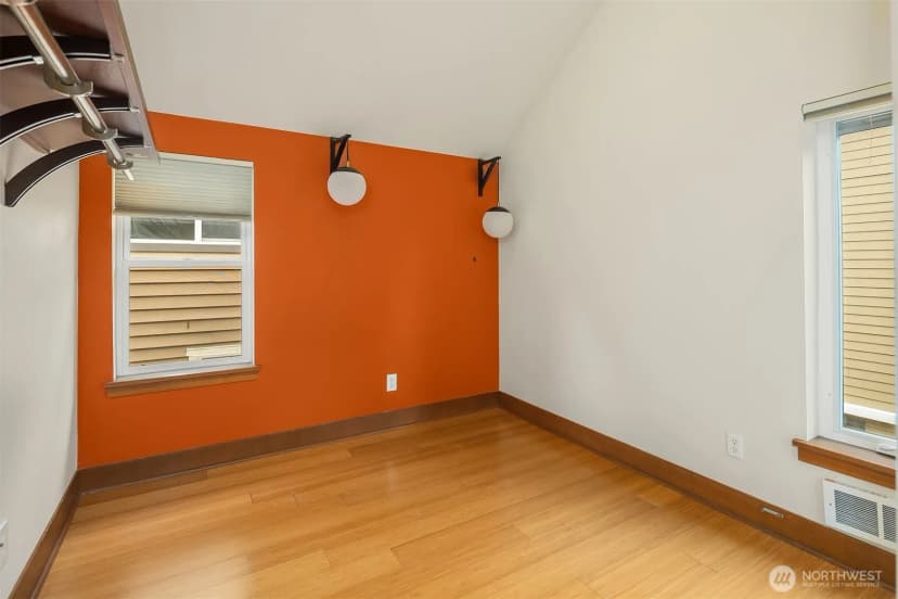 Property photo for 3635 Greenwood Avenue N #b, Seattle photo 20