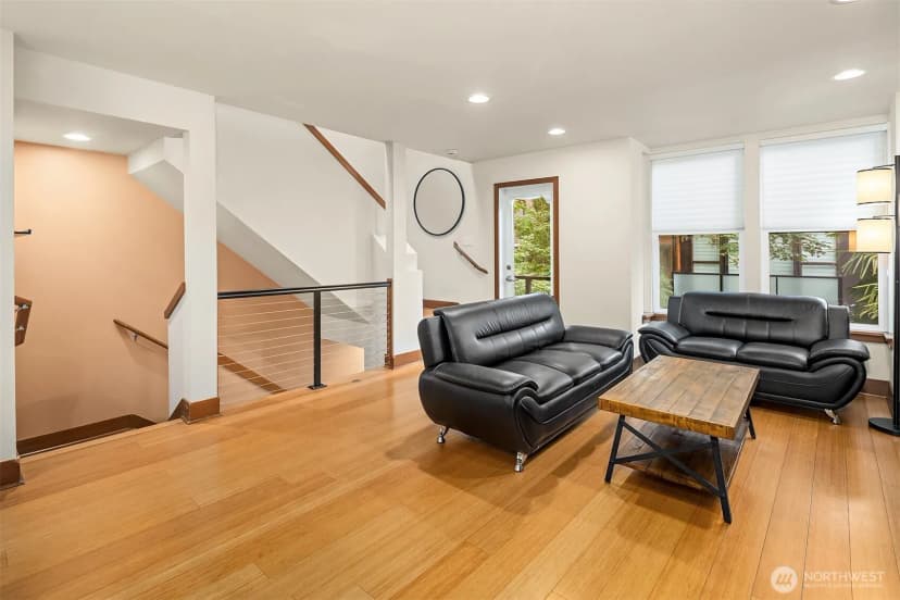 Property photo for 3635 Greenwood Avenue N #b, Seattle photo 11