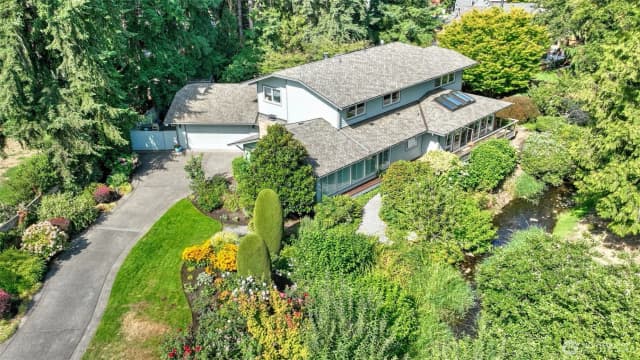 Property photo for 11 Cascade Key, Bellevue