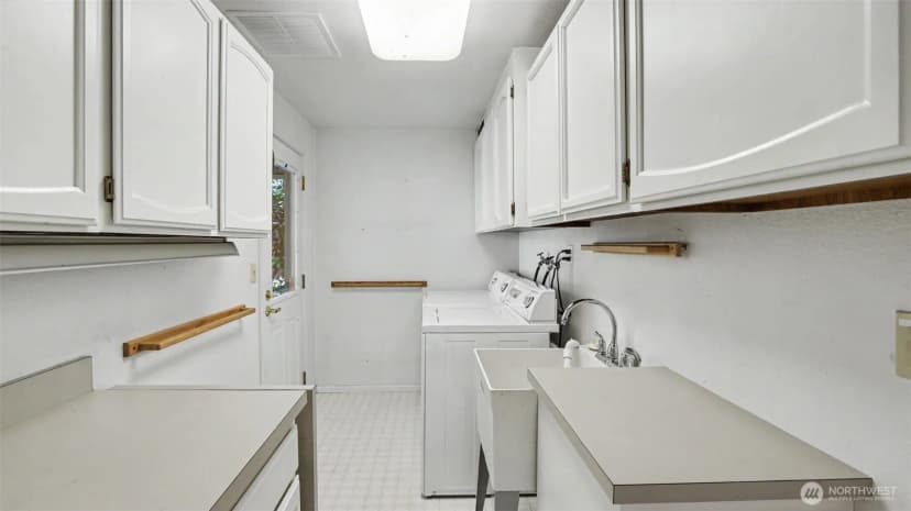 Property photo for 11 Cascade Key, Bellevue photo 19