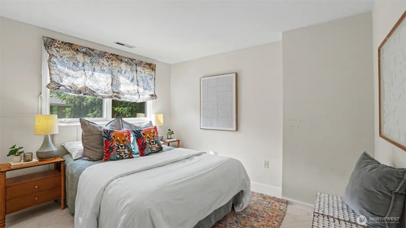 Property photo for 11 Cascade Key, Bellevue photo 27