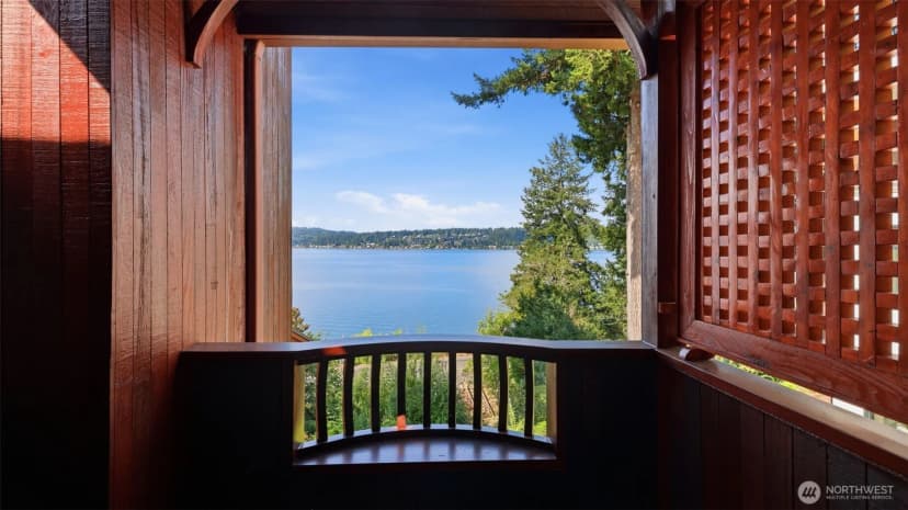 Property photo for 2305 E Lake Sammamish Place Se, Sammamish photo 15