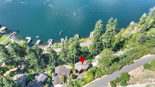 Property photo for 2305 E Lake Sammamish Place Se, Sammamish photo 5