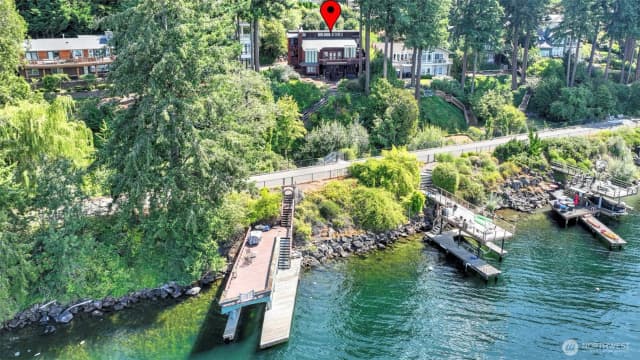 Property photo for 2305 E Lake Sammamish Place Se, Sammamish photo 2