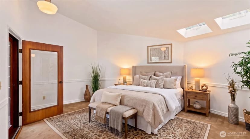 Property photo for 2305 E Lake Sammamish Place Se, Sammamish photo 14