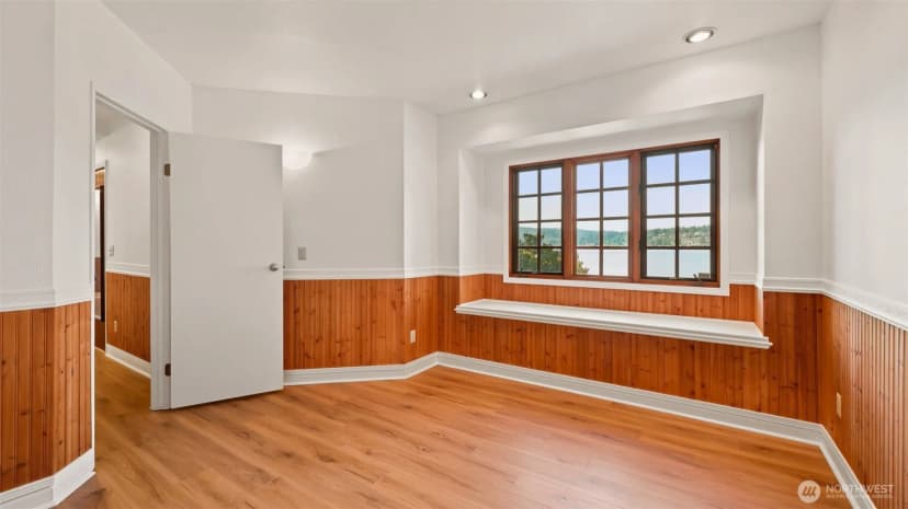 Property photo for 2305 E Lake Sammamish Place Se, Sammamish photo 30