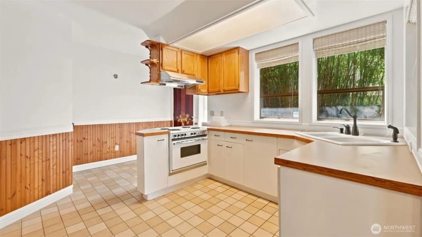 Property photo for 2305 E Lake Sammamish Place Se, Sammamish photo 27