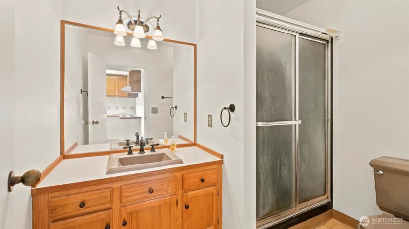 Property photo for 2305 E Lake Sammamish Place Se, Sammamish photo 28