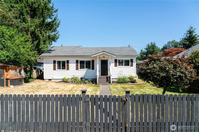 Property photo for 407 N Gifford Avenue, Arlington photo 2