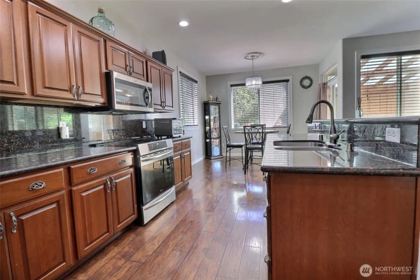Property photo for 9619 S 237th Place, Kent photo 13
