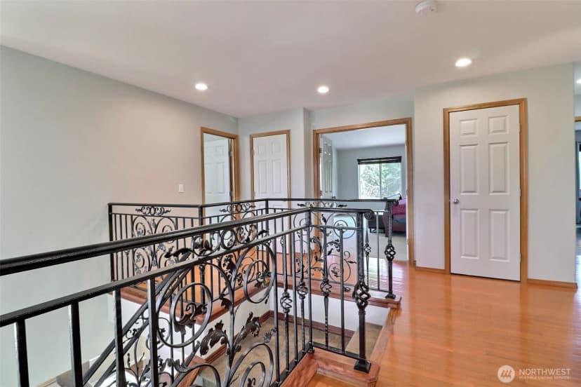 Property photo for 9619 S 237th Place, Kent photo 22