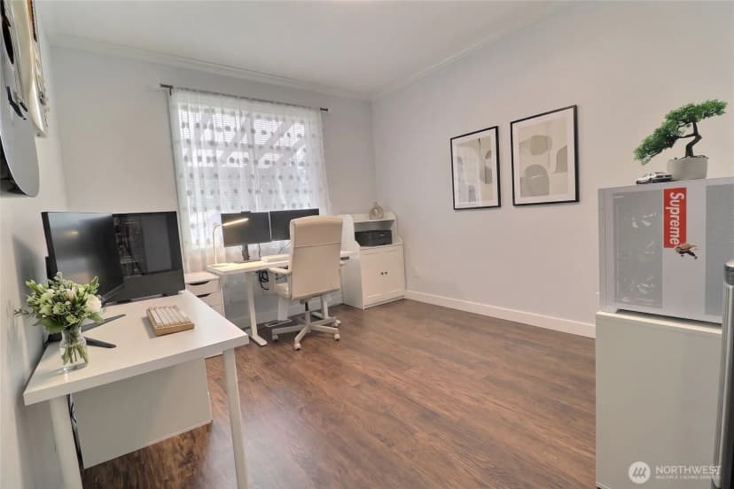 Property photo for 9619 S 237th Place, Kent photo 16