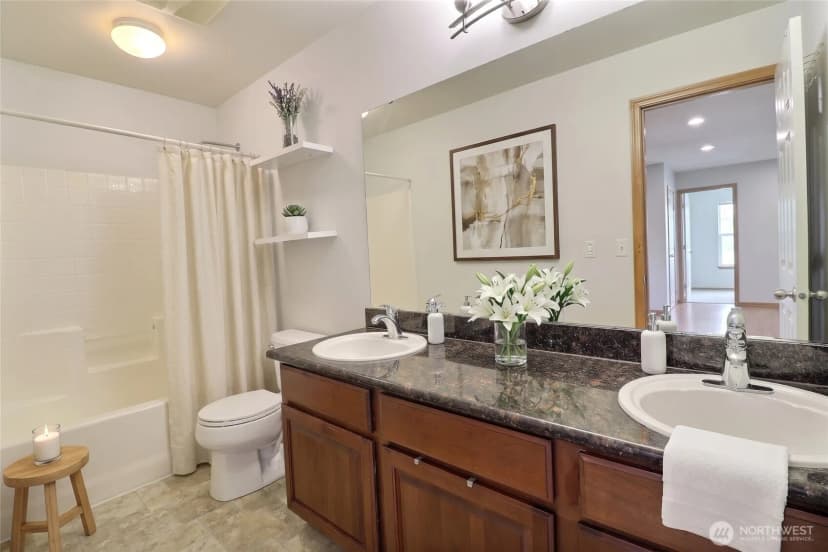 Property photo for 9619 S 237th Place, Kent photo 30