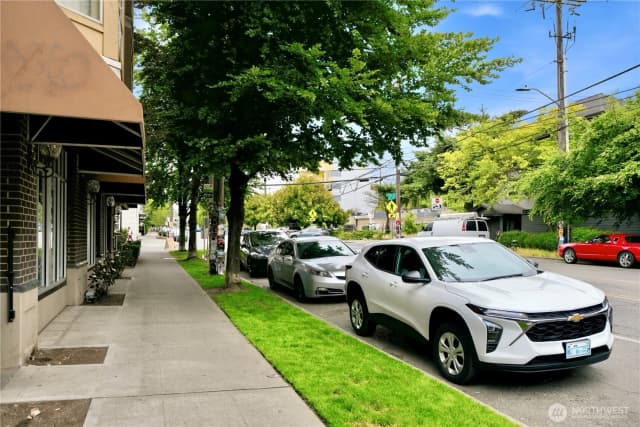 Property photo for 1125 E Olive Street #c, Seattle photo 5