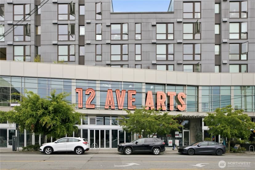 Property photo for 1125 E Olive Street #c, Seattle photo 4