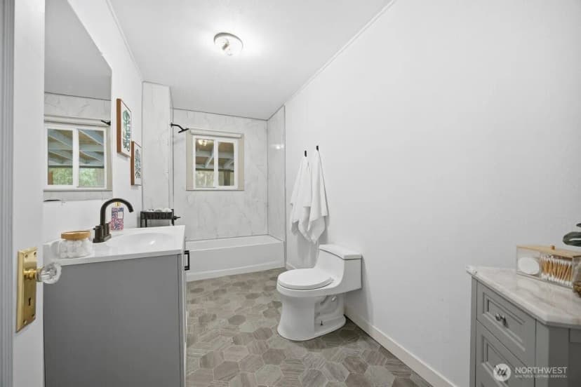 Property photo for 76704 N Yakima River Road, West Richland photo 22