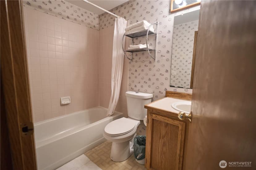 Property photo for 22023 Se 266th Place, Maple Valley photo 21