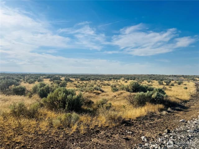 Property photo for 223 Rd 0.3 Ne, Wilson Creek photo 2