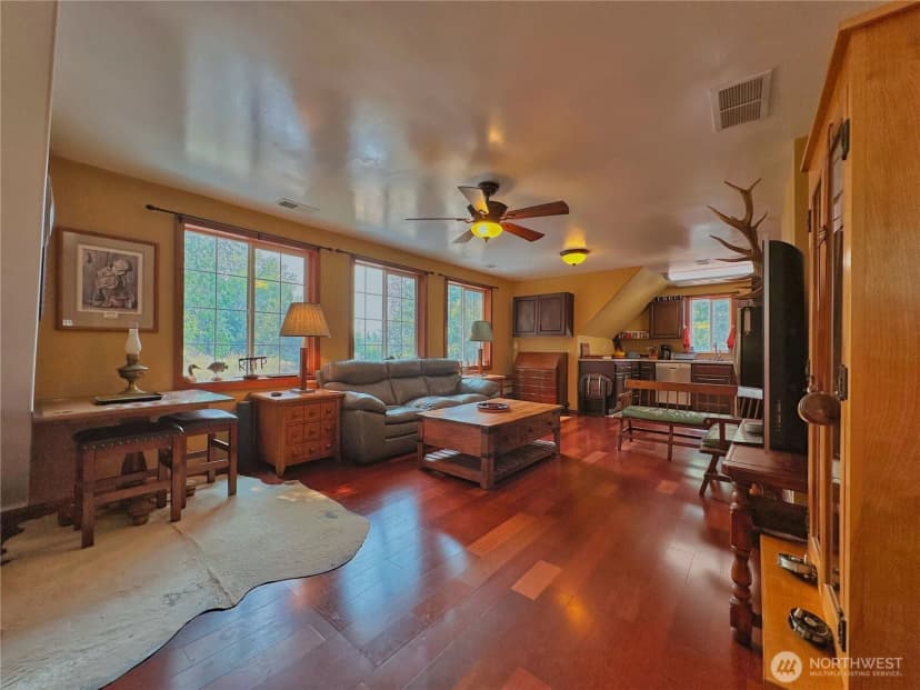 Property photo for 400 Partello Park, Grand Coulee photo 8