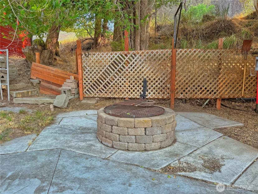 Property photo for 400 Partello Park, Grand Coulee photo 32