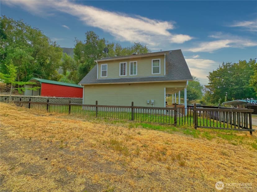 Property photo for 400 Partello Park, Grand Coulee photo 4