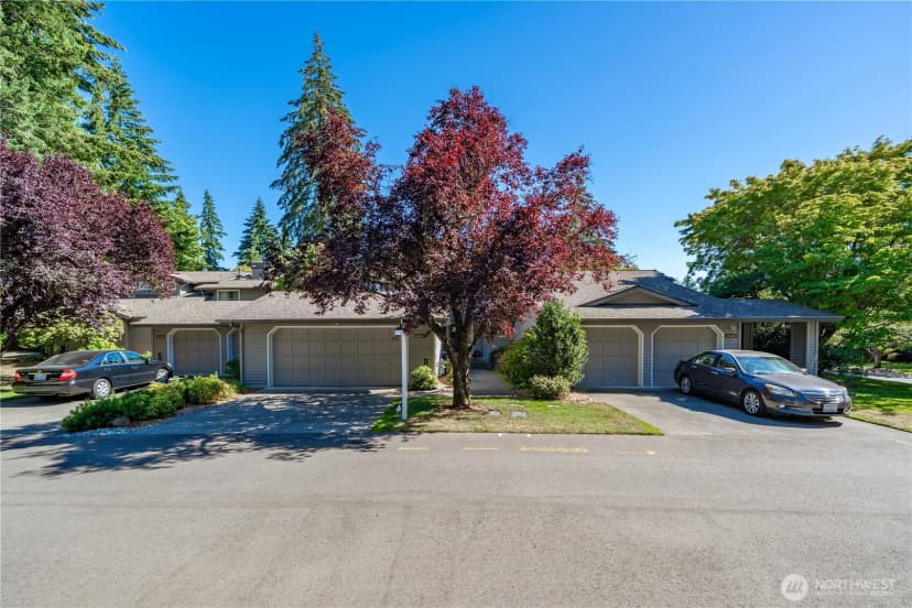 Property photo for 6640 114th Avenue Se, Bellevue photo 3