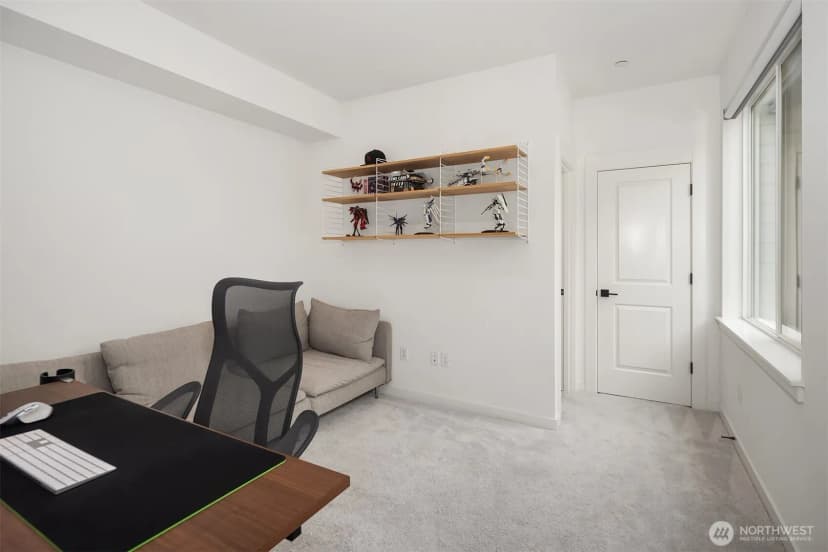 Property photo for 21708 24th Avenue Se #b, Bothell photo 25