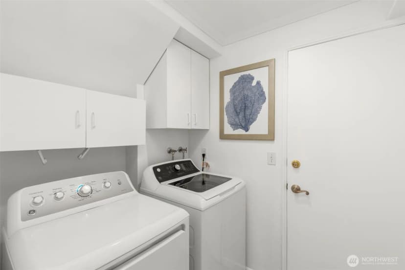 Property photo for 23973 Se 42nd Place, Sammamish photo 24