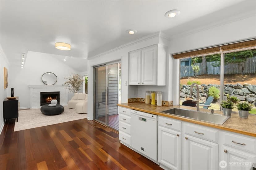 Property photo for 23973 Se 42nd Place, Sammamish photo 10
