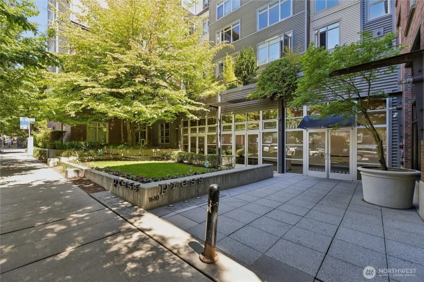 Property photo for 1620 Belmont Ave #125, Seattle photo 2