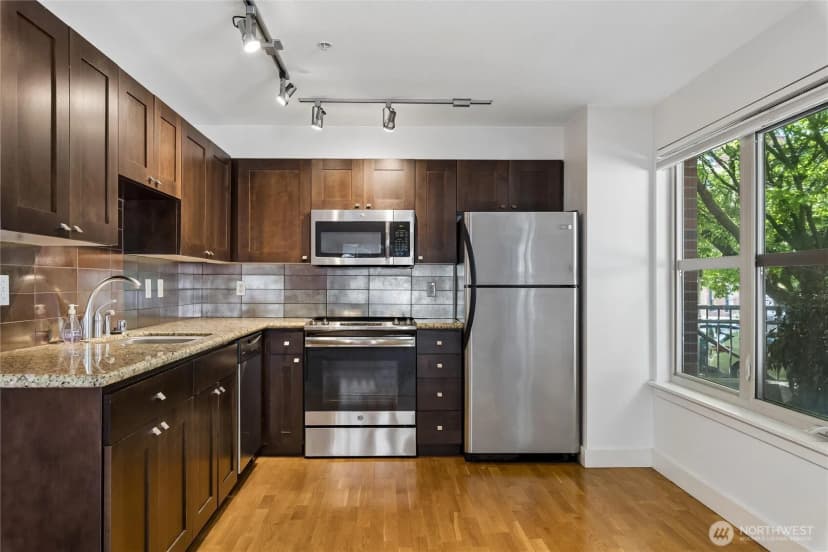 Property photo for 1620 Belmont Ave #125, Seattle photo 10