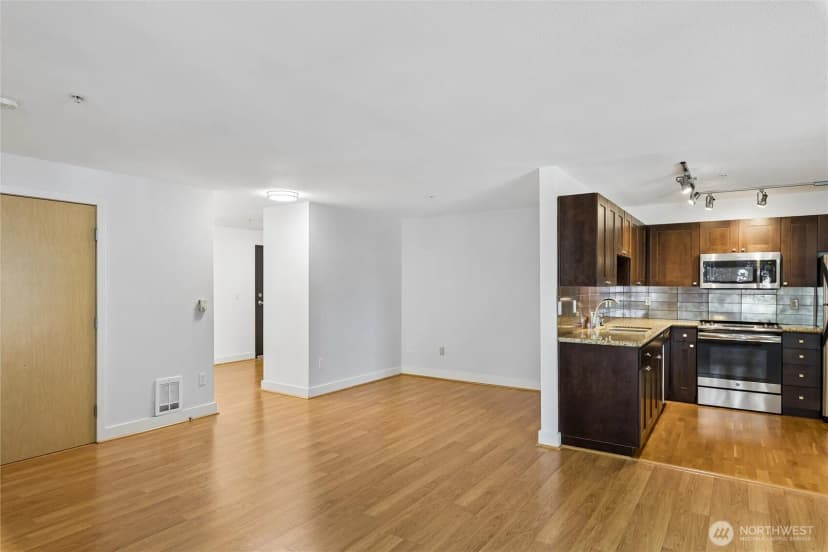 Property photo for 1620 Belmont Ave #125, Seattle photo 8