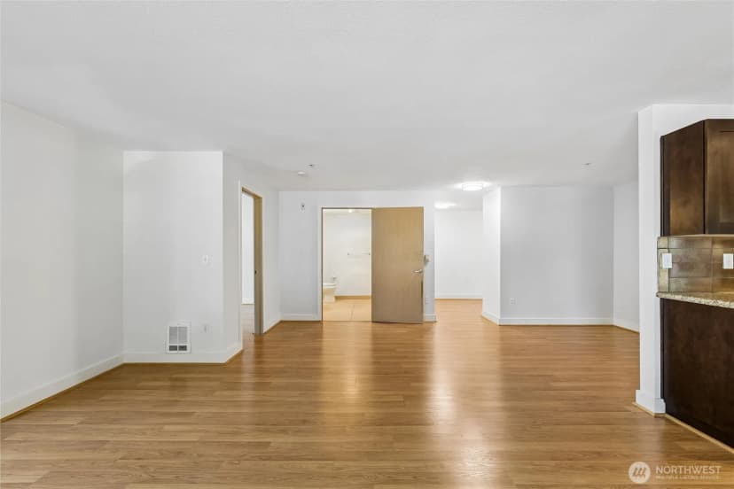 Property photo for 1620 Belmont Ave #125, Seattle photo 5