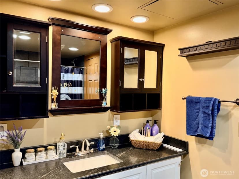 Property photo for 5006 3rd Avenue Nw, Seattle photo 23