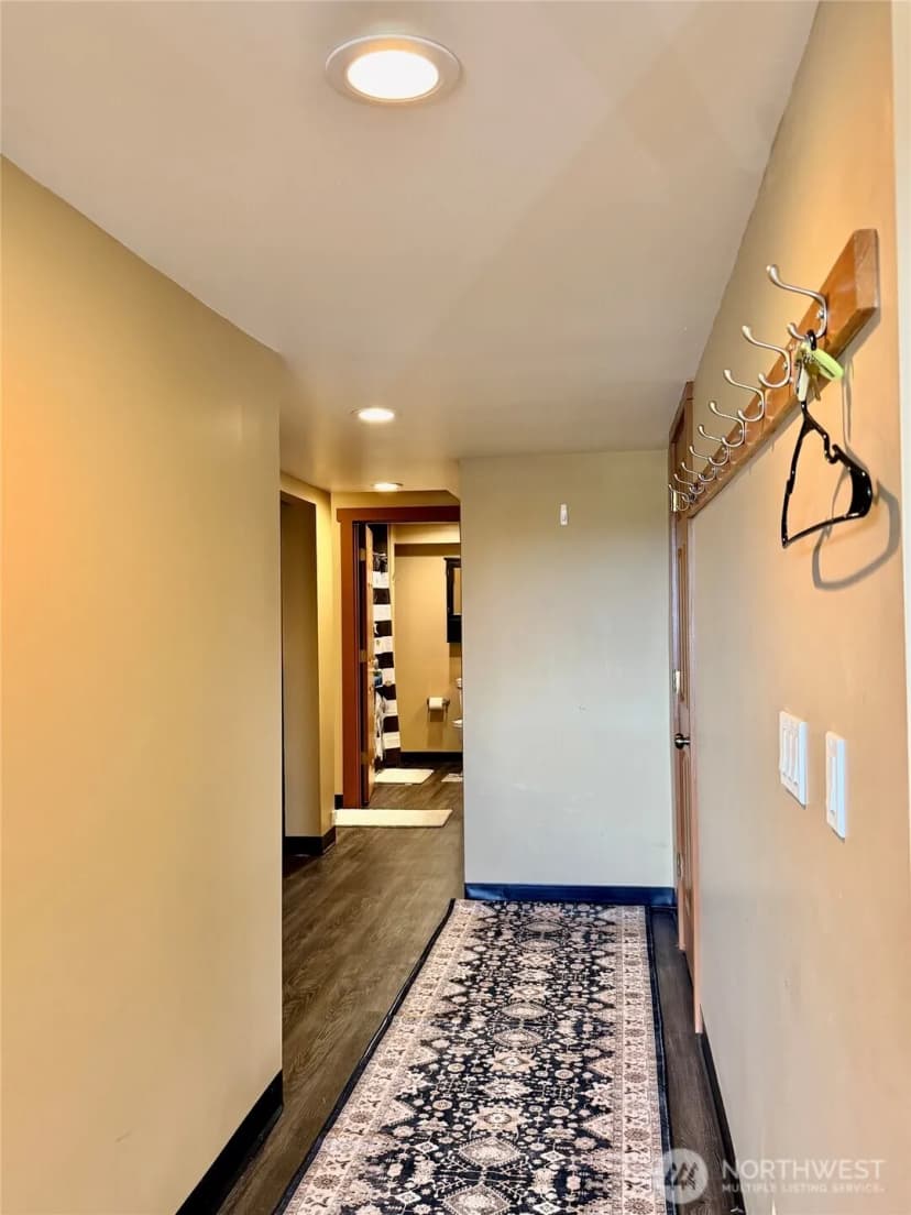 Property photo for 5006 3rd Avenue Nw, Seattle photo 19