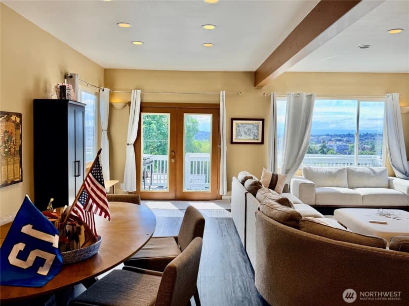 Property photo for 5006 3rd Avenue Nw, Seattle photo 11