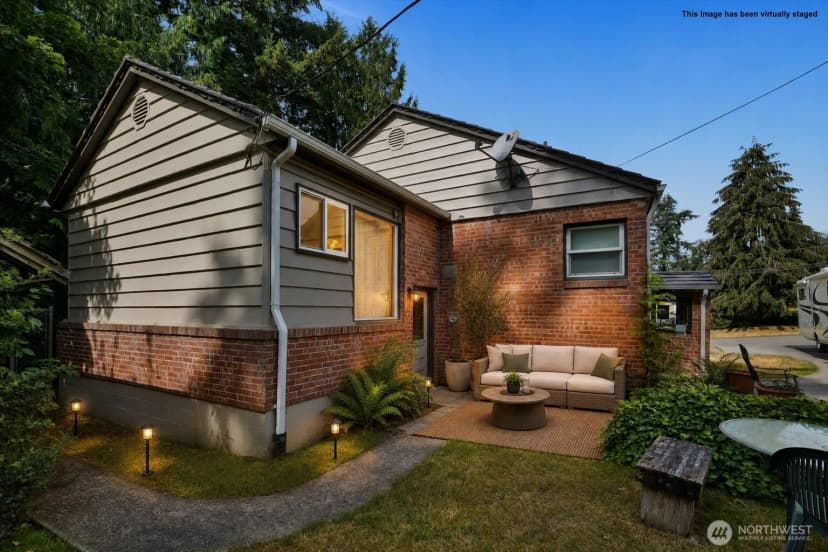 Property photo for 2407 Larch Way, Lynnwood photo 24