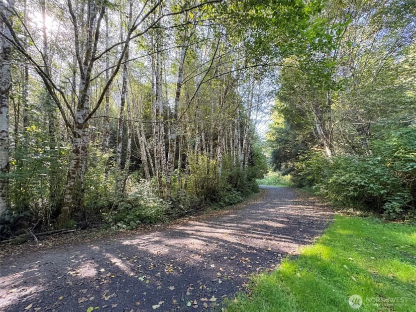 Property photo for 888 Farrington Road, Port Angeles photo 17