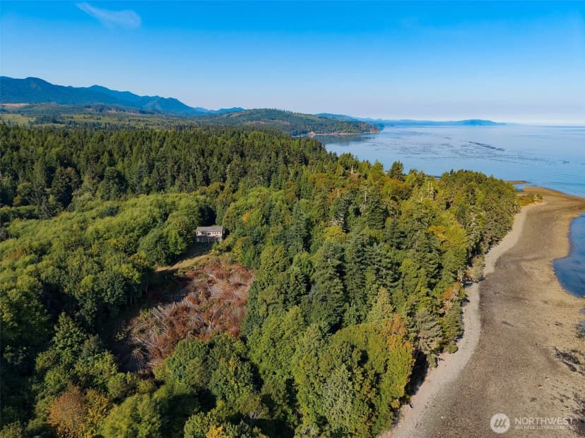 Property photo for 888 Farrington Road, Port Angeles photo 4