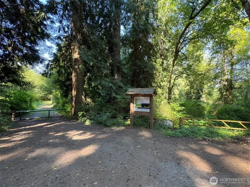 Property photo for 888 Farrington Road, Port Angeles photo 12
