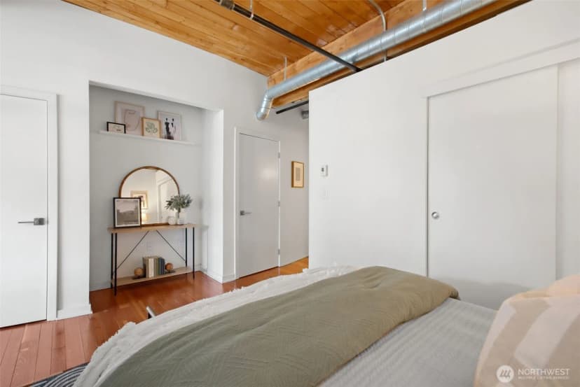 Property photo for 1408 12th Avenue #310, Seattle photo 17