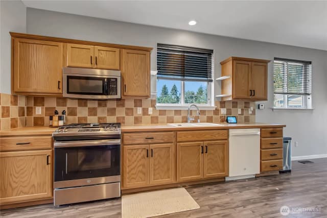 Property photo for 15334 104th Avenue Se, Yelm photo 5