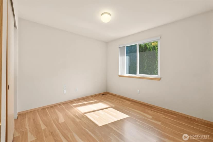 Property photo for 20532 121st Way Se, Kent photo 24