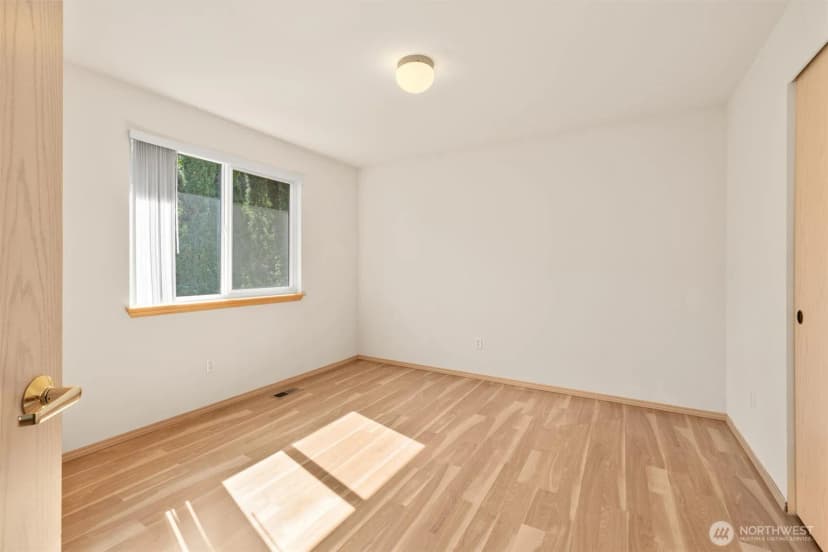 Property photo for 20532 121st Way Se, Kent photo 23