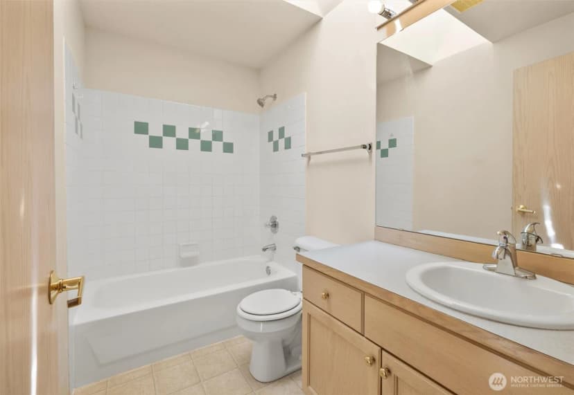 Property photo for 20532 121st Way Se, Kent photo 22