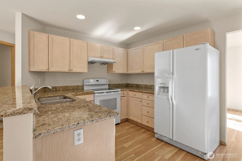 Property photo for 20532 121st Way Se, Kent photo 10